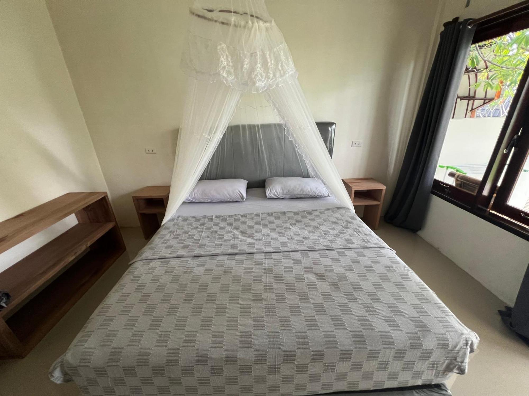 Gino'S Place - Guest House & Jungle Trekking Bukit Lawang Exteriör bild