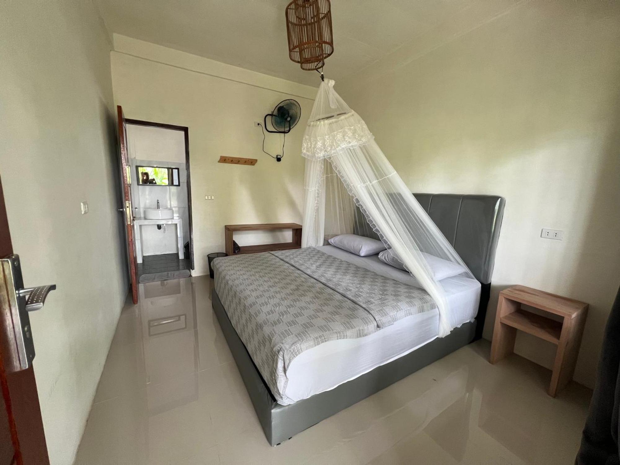 Gino'S Place - Guest House & Jungle Trekking Bukit Lawang Exteriör bild